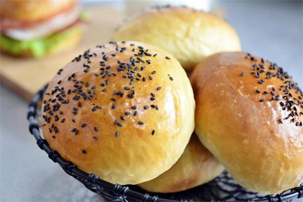 面包有酒味是怎么回事 面包有酒味是坏了吗 面包有酒味是怎么回事 面包有酒味是坏了吗