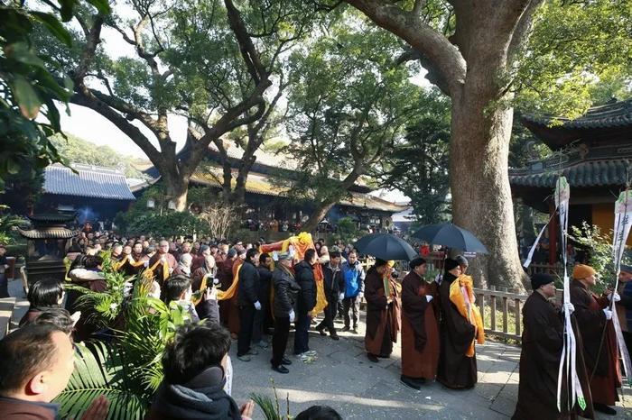 一代高僧道生长老荼毗法会在普陀山举行