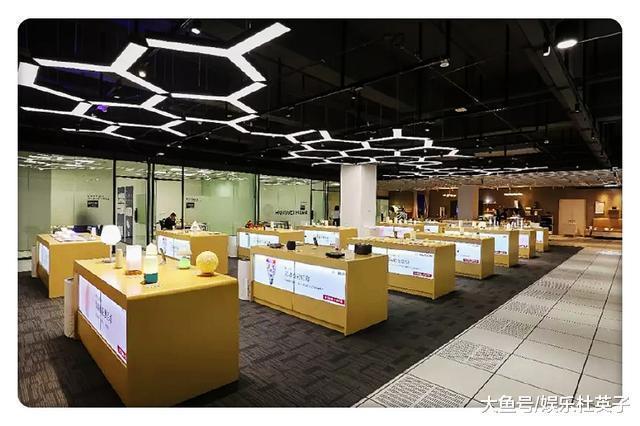 华为事件逐渐明朗, 英国媒体直指美国要害, 根本赢不了华为