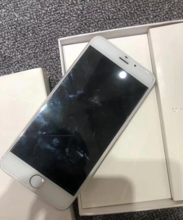 看着像iPhone, 498元朵唯L8 Plus手机开箱