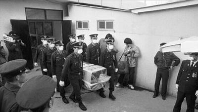 他为了报复, 炸沉中国一艘驱逐舰, 造成中国161名海军死伤