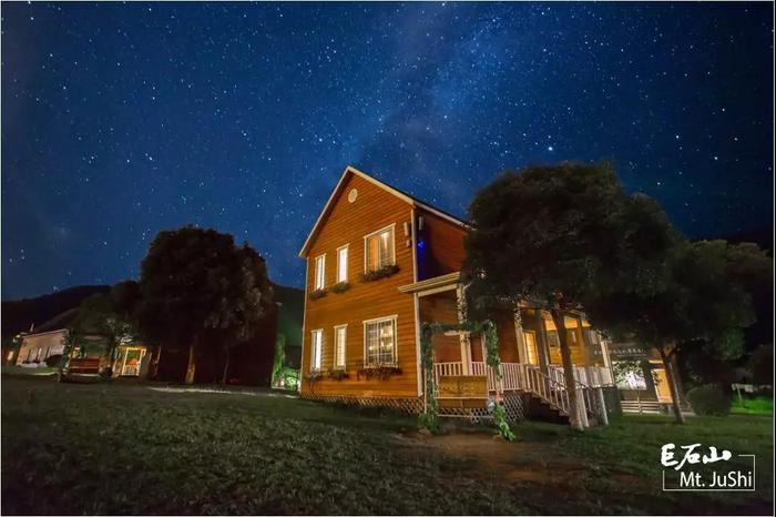 心跳指数100%! 巨石山云上玻璃滑道, 比过山车还刺激!