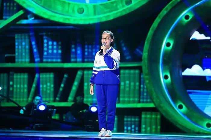 姥爷说：请坐好，老司机要开船了