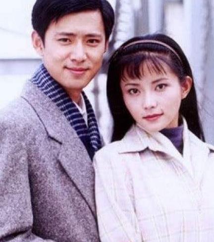 “尔豪”妻子亮相，没想到却是颜值担当的她，今女儿都已经9岁了