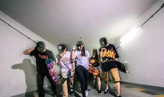 潮牌风向标|潮牌名字的正确发音!