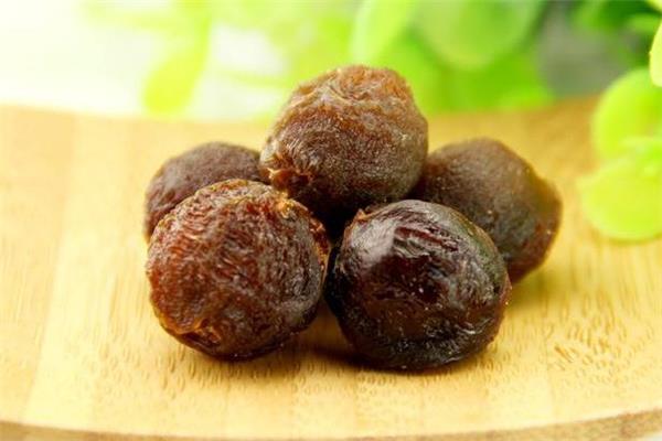 桂圆煮粥可以天天吃吗 注意要适量 桂圆煮粥可以天天吃吗 注意要适量