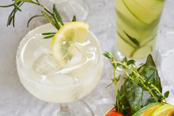 鸡尾酒是什么味道 饮料与酒的结合