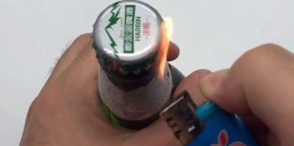 教你如何用一张纸打开啤酒,比开瓶器快,并学会搅拌你的妹妹。