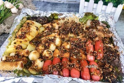 ​吃烧烤不用去烧烤摊了，教你自制烧烤酱，用烤箱就能烤，简单美味