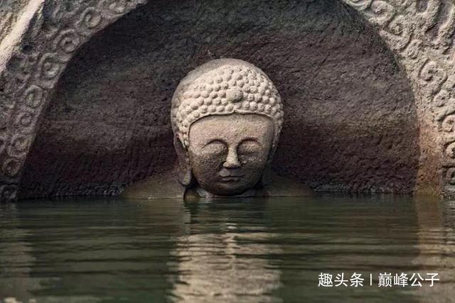 江西一水库水位下降，明朝古镇重见天日专家赶到后发现个大秘密