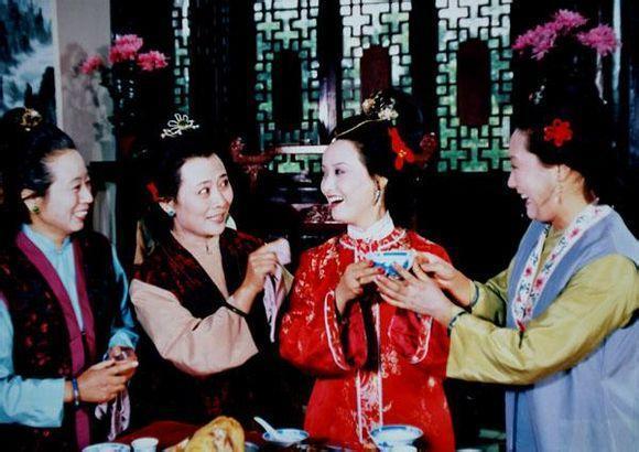 经典87版《红楼梦》剧照