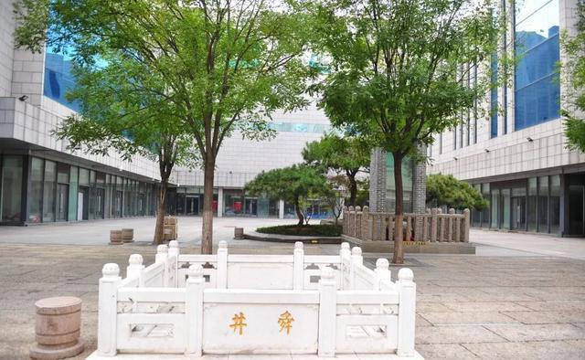 一条泉城路，半部济南史