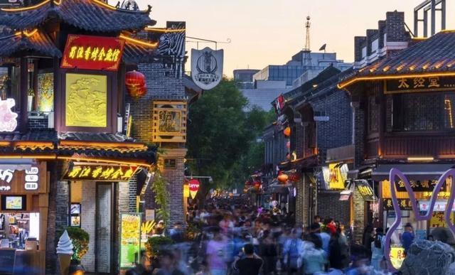 一条泉城路，半部济南史