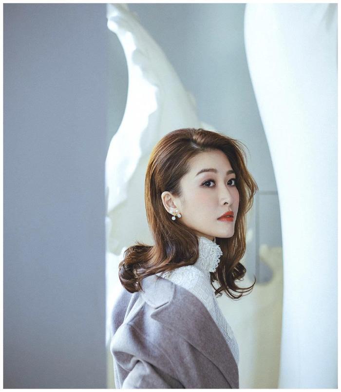 周丽淇与傅程鹏为结婚改名，男方抛弃22年发妻，婚姻能幸福吗？