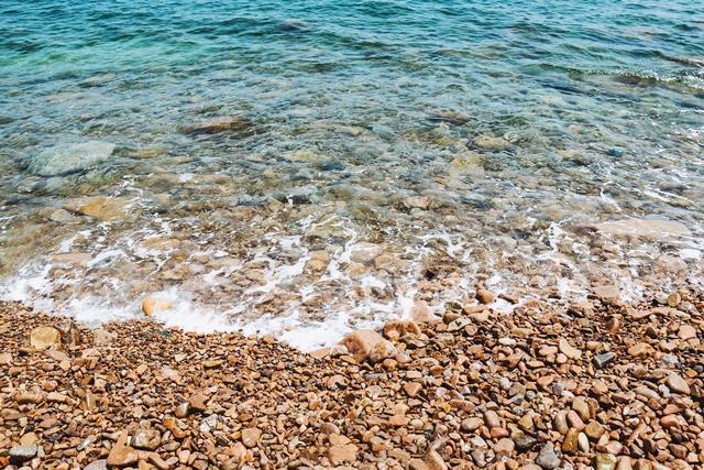 如果你喜欢走走海边步道，这个小公园挺适合逛一逛的