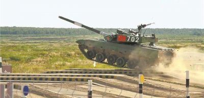 ​坦克大赛现场掉链子，导弹7中1，这已是俄罗斯坦克部队“遗传病”