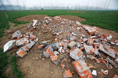 ​那年河南周口平坟：坟头虽然平掉了，谁也不愿在祖坟上种庄稼！