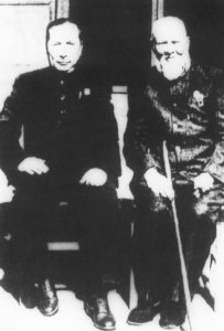 ​总统曾是他手下，战争期间为中国募捐一千万美元，死后葬于八宝山