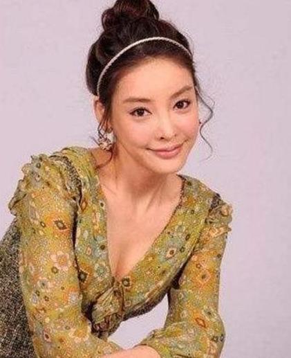 9年前张紫妍陪睡门案件再重启，人员涉及众多!背后原因令民众愤怒