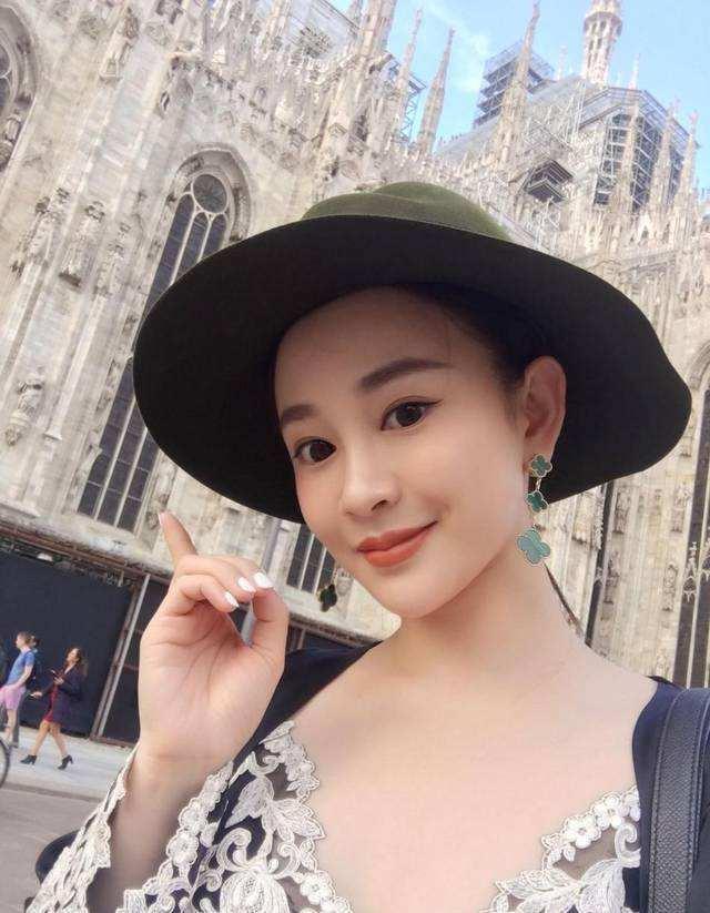 吴秀波：陈昱琳，你躺在钱上的样子，实在是很丑！