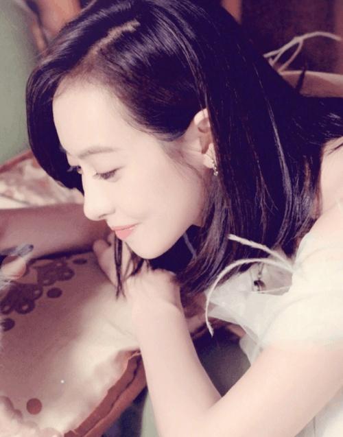 罗云熙搭档宋茜《掮客》，上演一场奋不顾身的邂逅爱情