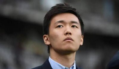 ​国际米兰怨气横生，球迷打横幅让张康阳滚蛋，张康阳或将出售球队