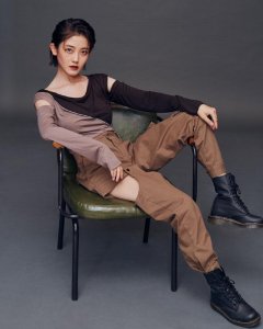 ​精致甜美的王艺哲，百变穿衣风格，个个极具视觉冲击感