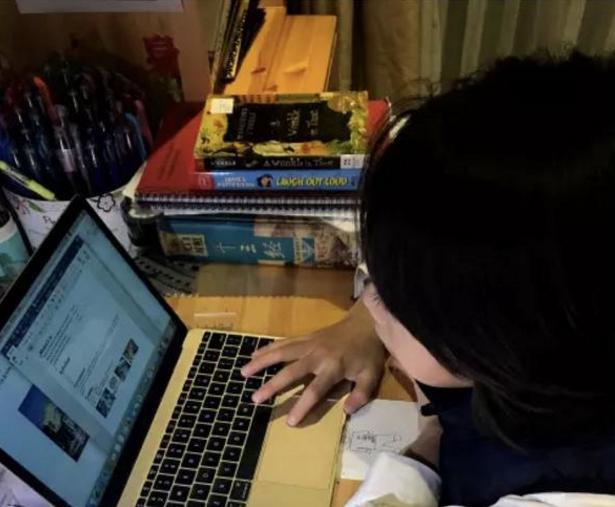 海清晒儿子背影让人心酸？可照片细节隐藏着她这10岁儿子真不一般