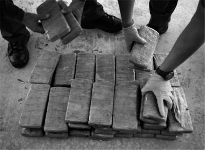 ​镜头下：墨西哥残酷血腥的毒品战争，大量儿童沦为孤儿