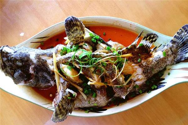 吃石斑鱼可以喝酒吗 当心会中毒