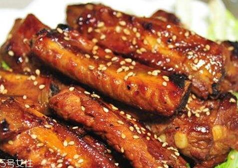 微波炉烤排骨要多久 15分钟左右