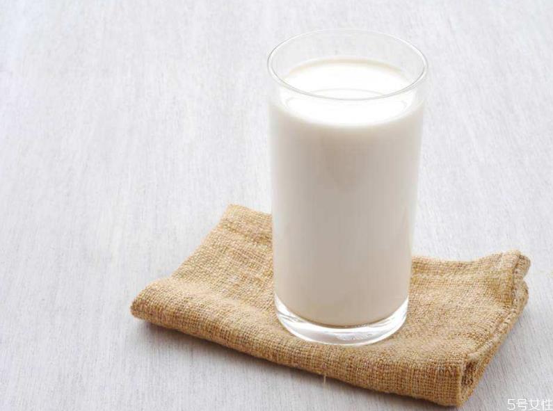 鲜牛奶怎么保存 挤的鲜牛奶能存放多久