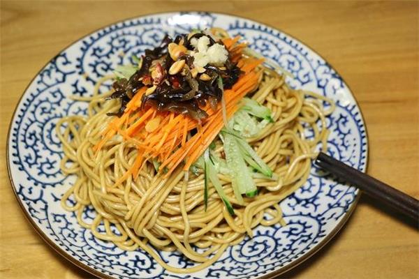 拌好的凉面可以第二天吃吗 拌好的凉面可以过夜吗