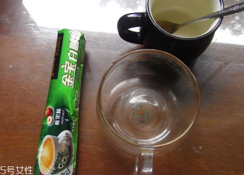 白咖啡是什么颜色?白咖啡是白色吗? 白咖啡是什么颜色?白咖啡是白色吗?