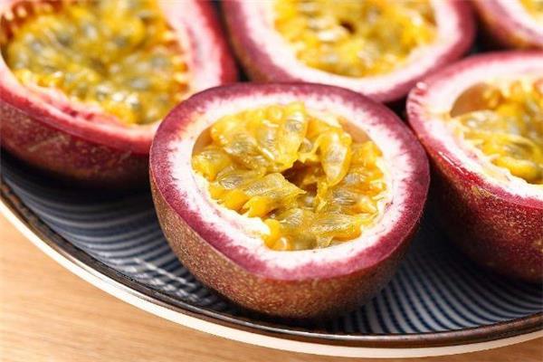 百香果和荔枝可以一起吃吗 维生素含量丰富