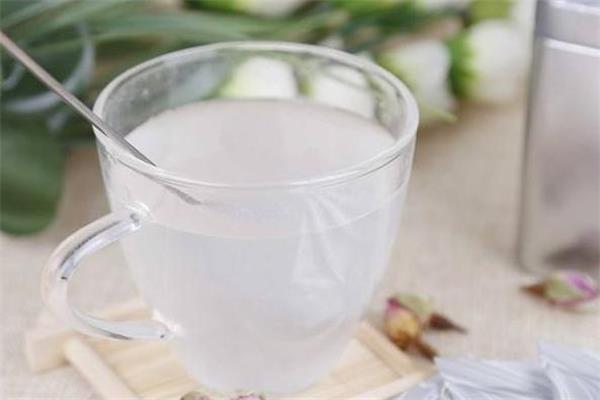 魔芋粉可以直接冲水喝吗 魔芋粉可以治疗便秘吗 魔芋粉可以直接冲水喝吗 魔芋粉可以治疗便秘吗