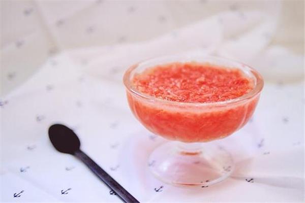 葡萄柚可以泡水喝吗 美容又养颜 葡萄柚可以泡水喝吗 美容又养颜