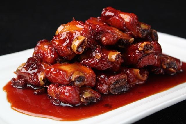 蜜汁排骨的做法 蜜汁排骨怎么做好吃 蜜汁排骨的做法 蜜汁排骨怎么做好吃