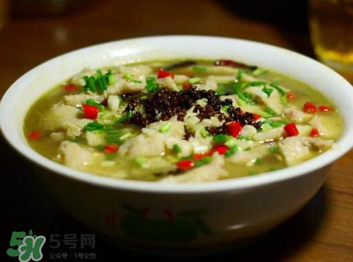 鲢鱼可以做酸菜鱼吗?鲢鱼怎么做酸菜鱼? 鲢鱼可以做酸菜鱼吗?鲢鱼怎么做酸菜鱼?