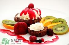 草莓是酸性的吗?草莓是酸性还是碱性食物? 草莓是酸性的吗?草莓是酸性还是碱性食物?