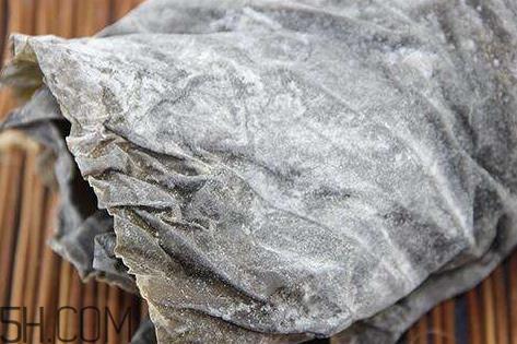 干海带上面白的是什么 其实是一种珍贵的成分 干海带上面白的是什么 其实是一种珍贵的成分