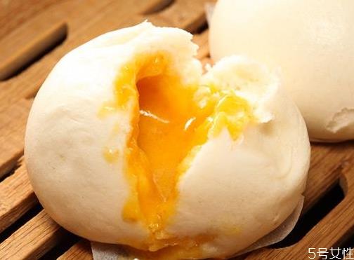 流沙包的馅是什么 如何自制流沙馅 流沙包的馅是什么 如何自制流沙馅