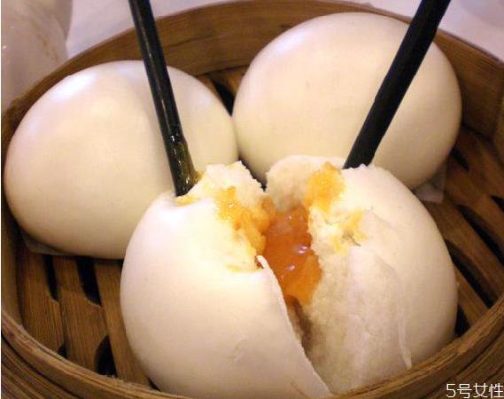 流沙包的馅是什么 如何自制流沙馅 流沙包的馅是什么 如何自制流沙馅