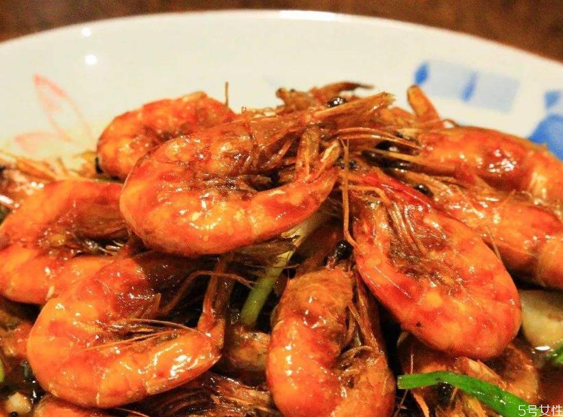 白水煮虾煮几分钟 水煮虾怎么煮好吃又简单