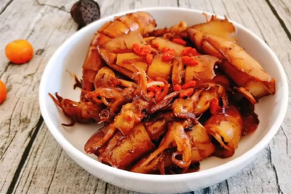 鱿鱼要煮多久才熟 鱿鱼咬不动是因为没熟吗