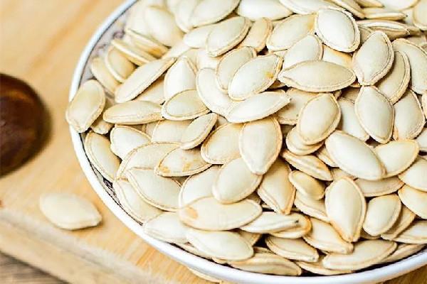 南瓜子的功效和作用 南瓜子能治前列腺炎吗 南瓜子的功效和作用 南瓜子能治前列腺炎吗