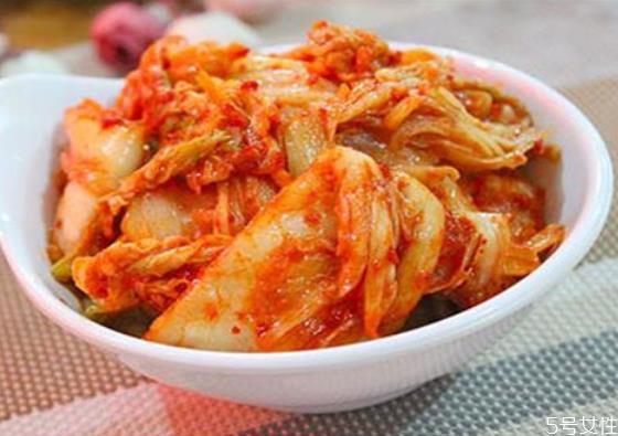 泡菜水太咸了咋办 泡菜水咸而不酸怎么补救 泡菜水太咸了咋办 泡菜水咸而不酸怎么补救