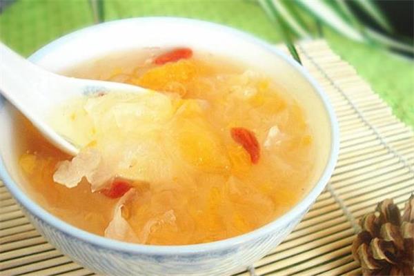银耳汤适合什么人喝 哪些人不适合喝银耳汤 银耳汤适合什么人喝 哪些人不适合喝银耳汤
