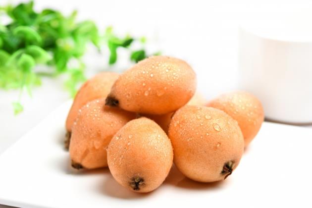 枇杷热量高吗 枇杷减肥的时候可以吃吗 枇杷热量高吗 枇杷减肥的时候可以吃吗