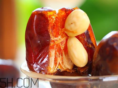 椰枣多少钱一斤 椰枣糖尿病人可以吃吗 椰枣多少钱一斤 椰枣糖尿病人可以吃吗